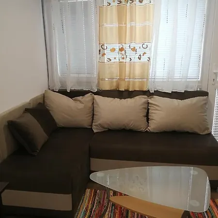 Ferienhaus Rayskata Yabalka Warna